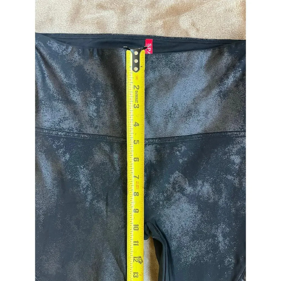 Spanx Faux Leather Quilted Moto Distressed  Black Leggings Women’s‎ Size L - Picture 5 of 6